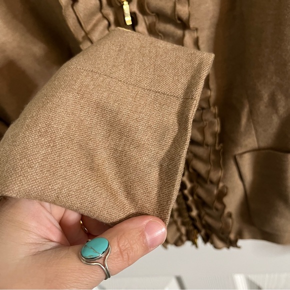 Escada Ruffled Front Zippered Blazer Pecan - Picture 6 of 11